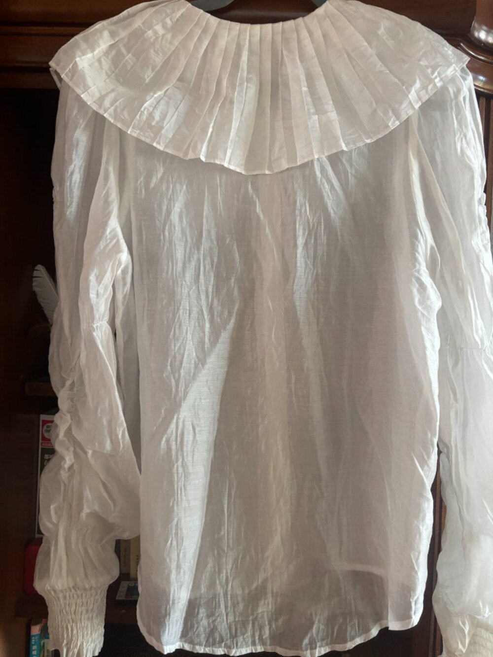 White Silk Blouse with Ruffled Collar - Picture 3 of 4